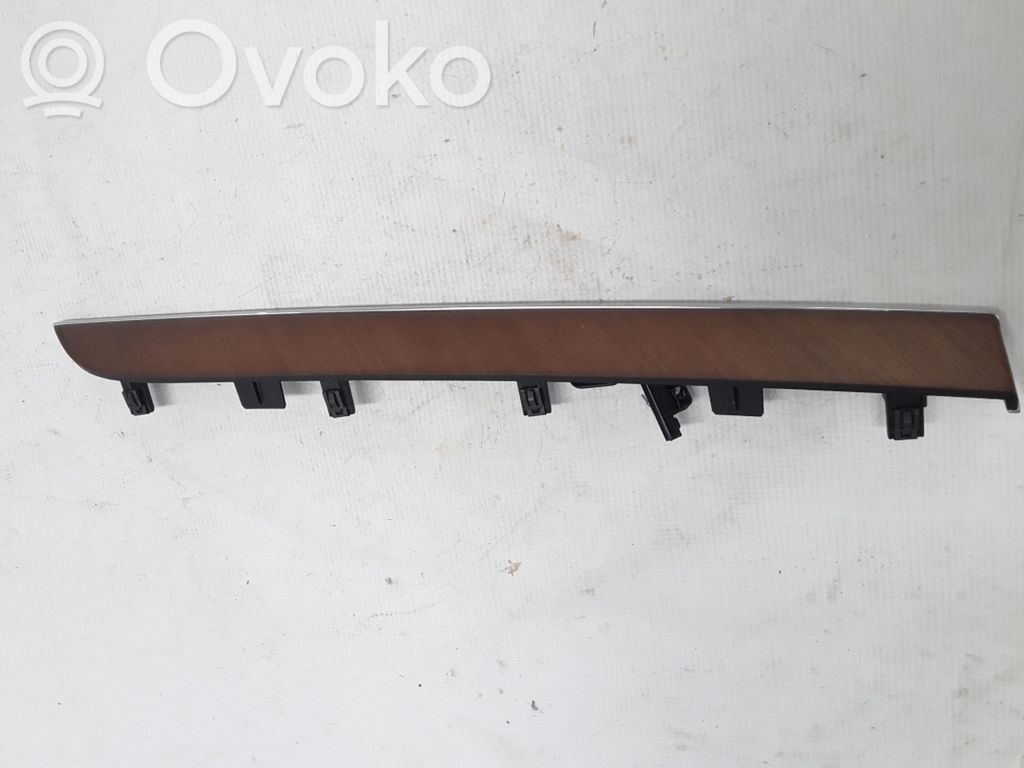 Panel trim   31366529