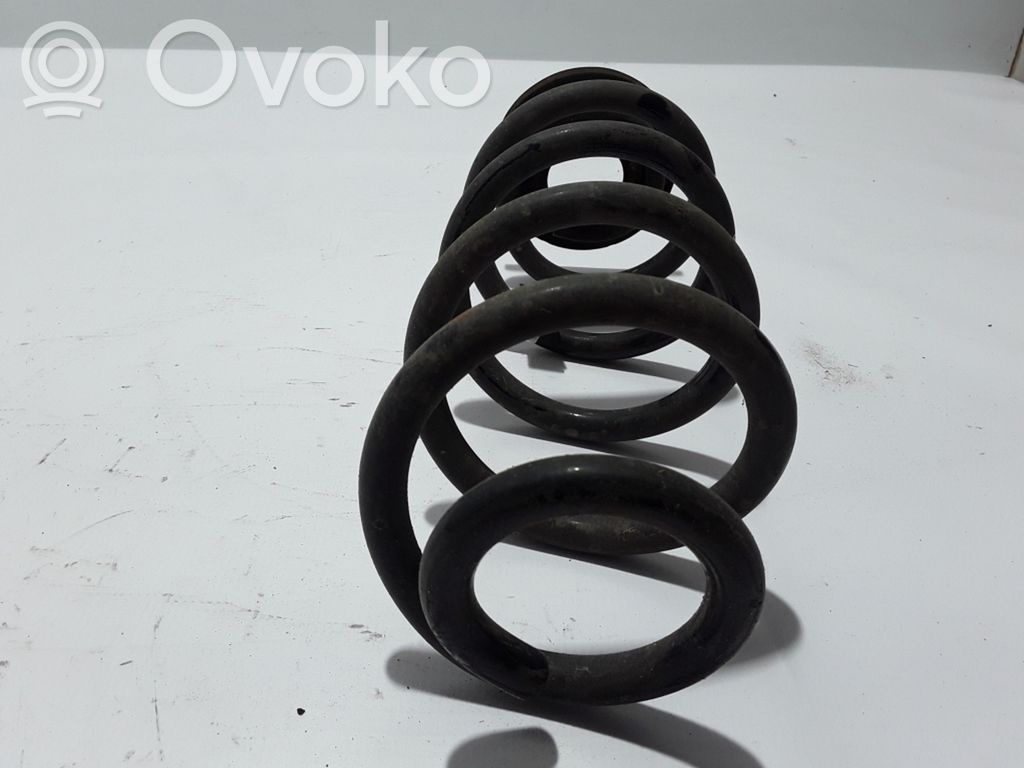 Volvo XC40 Rear coil spring 