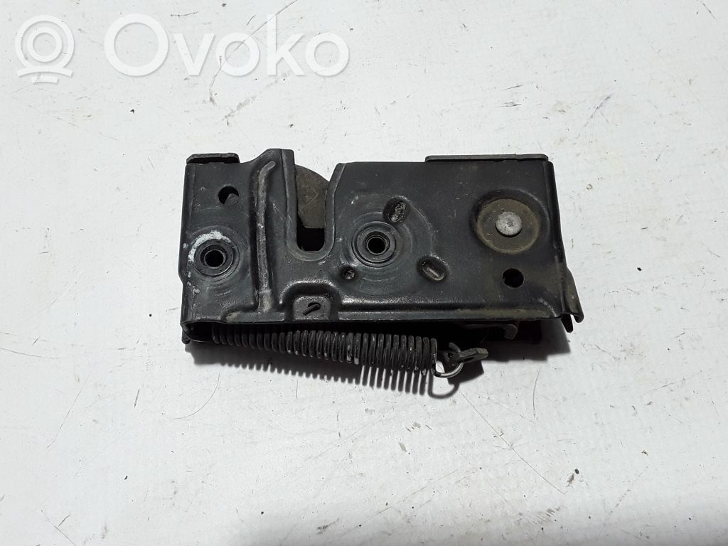Volvo XC60 Engine bonnet (hood) release handle 