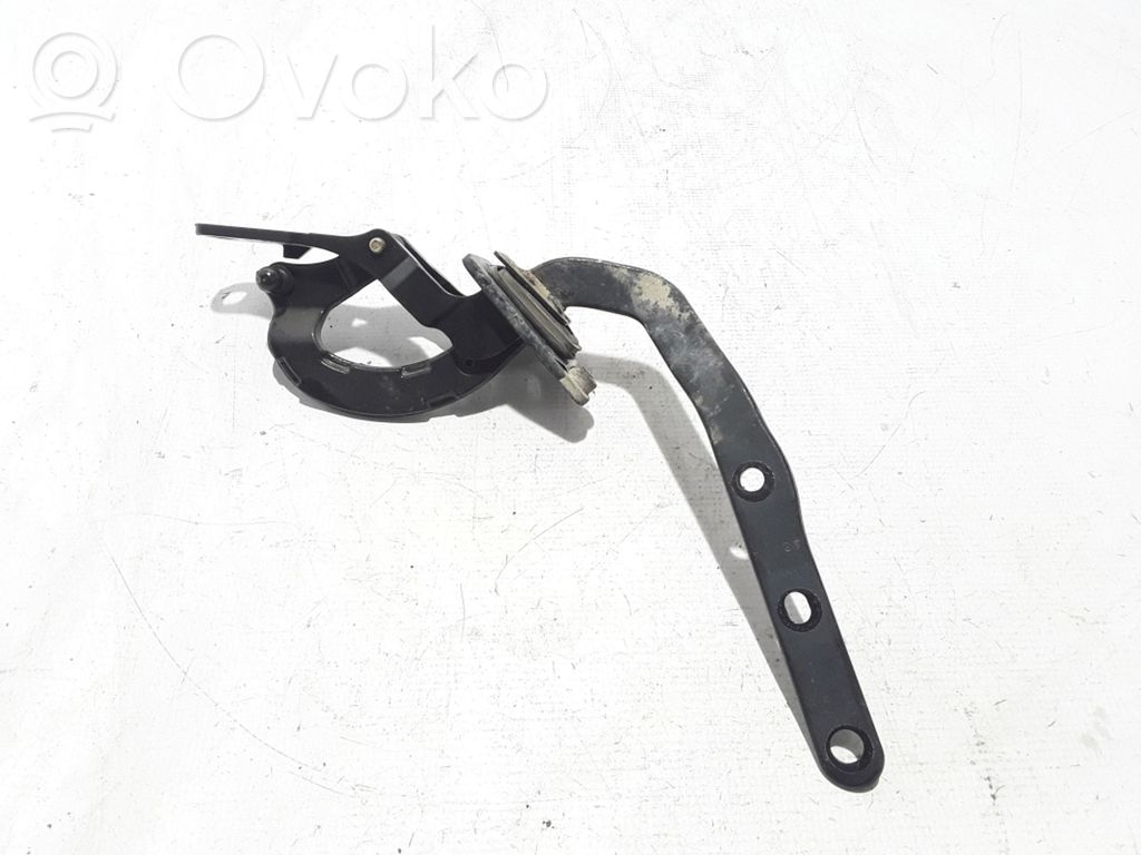 Volvo XC70 Tailgate/trunk/boot hinge 