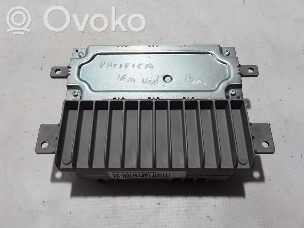 Chrysler Pacifica Panel / Radioodtwarzacz CD/DVD/GPS 