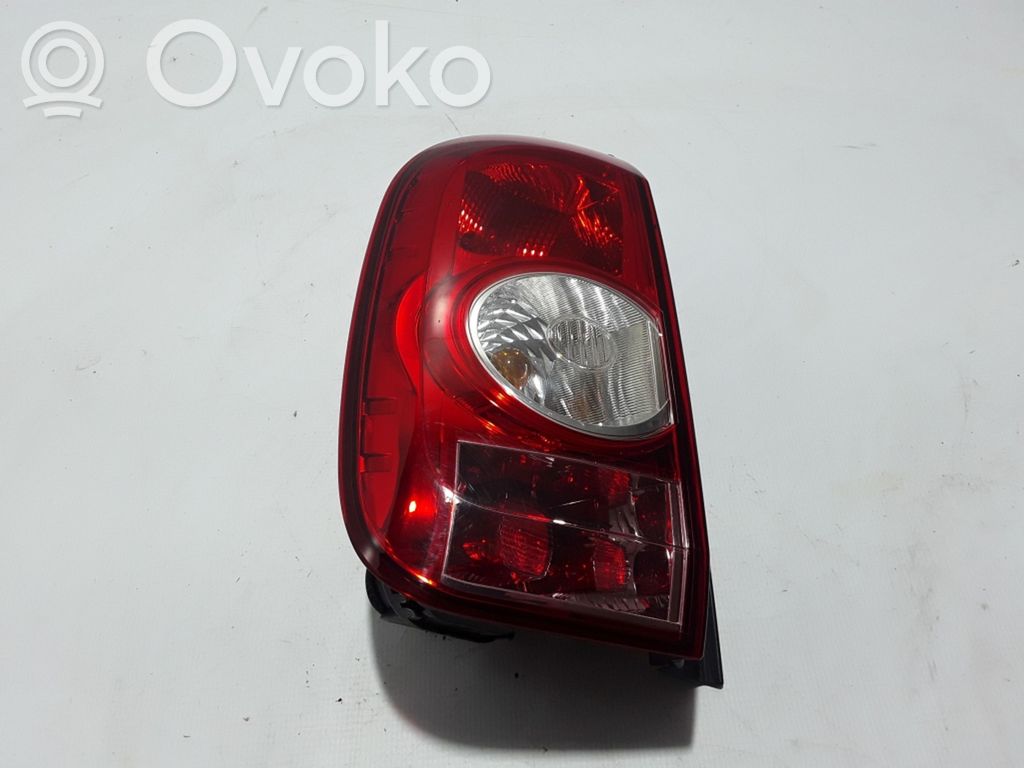 Dacia Duster Rear/tail lights 