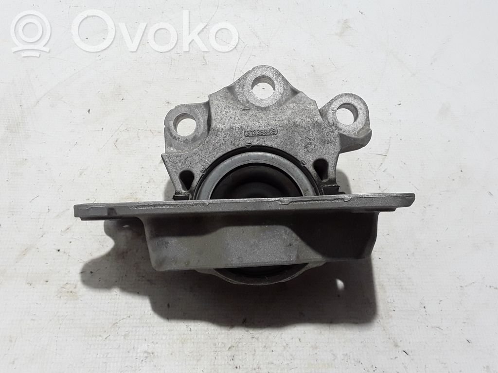 Volvo XC90 Gearbox mount 