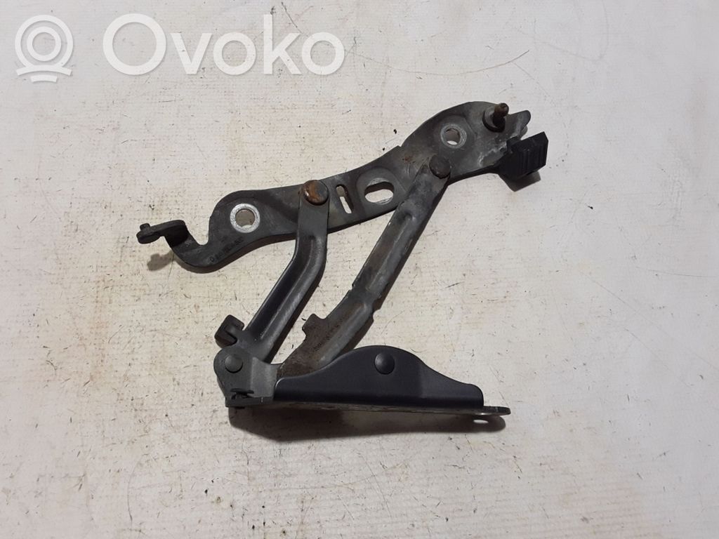 Volvo S60 Tailgate/trunk/boot hinge 