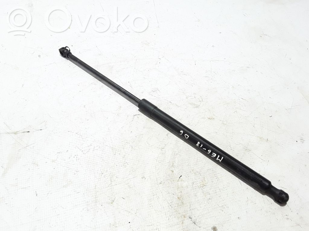 Renault Megane IV Tailgate strut 