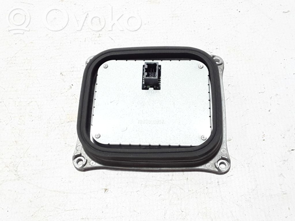 Chrysler Pacifica Xenon control unit/module 