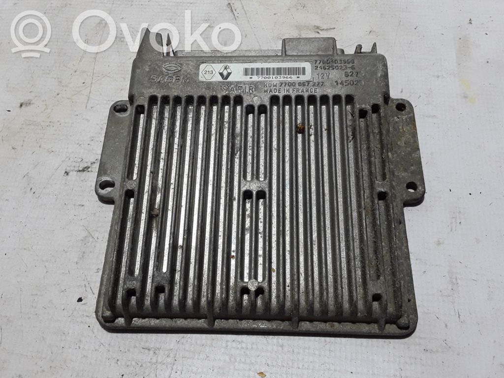 Renault Twingo I Variklio valdymo blokas 