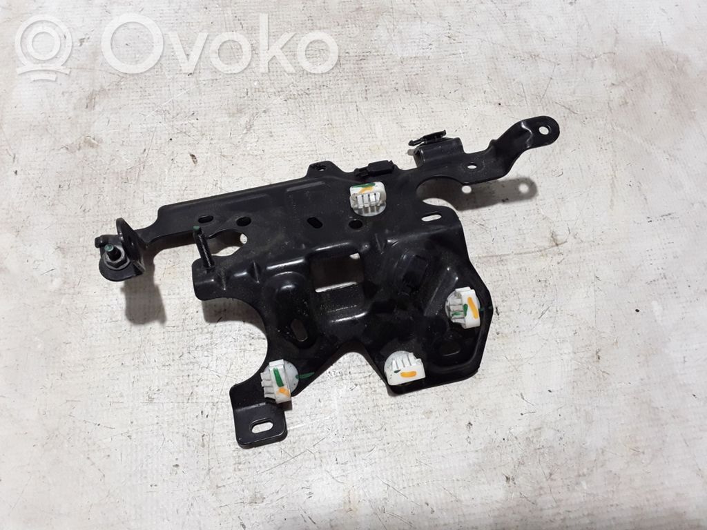 Renault Trafic III (X82) Engine mounting bracket 