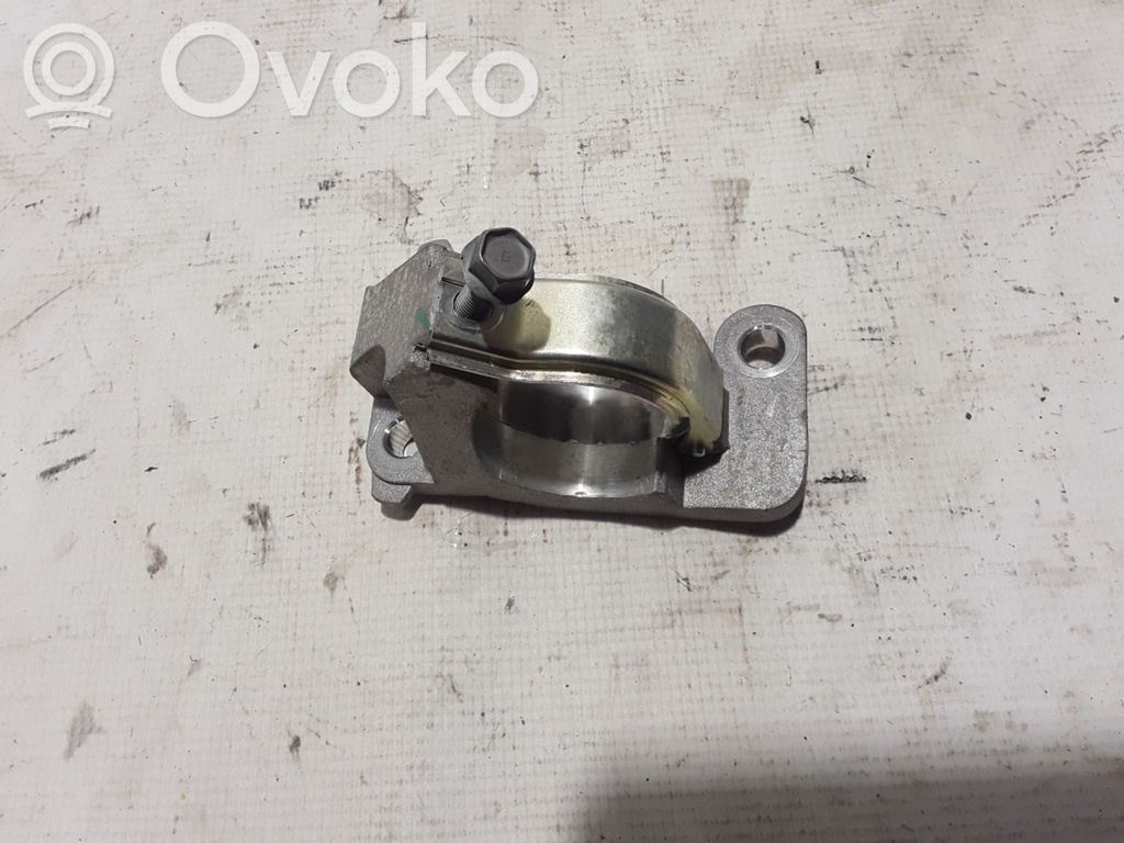 Renault Zoe Driveshaft support bearing bracket 