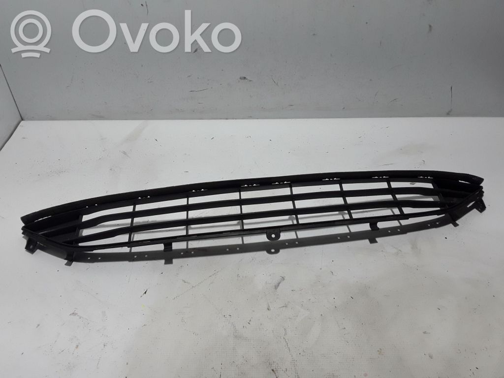Ford Fiesta Kratka dolna zderzaka przedniego 