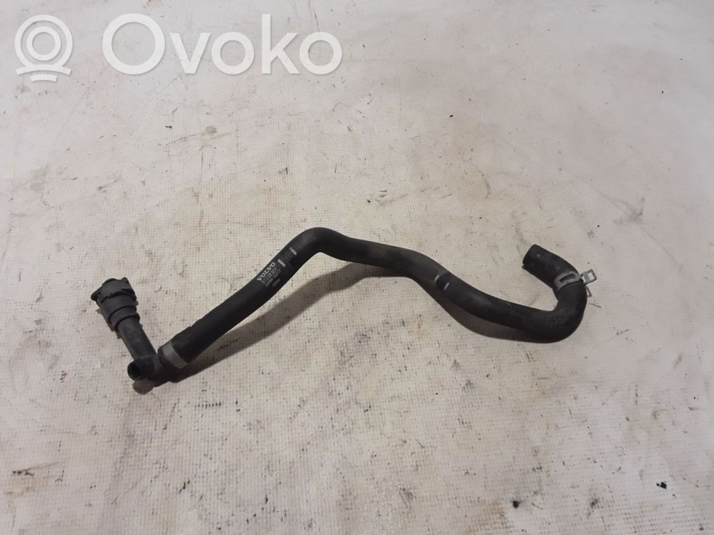 Volvo S90, V90 Conductă/furtun lichid de răcire motor 