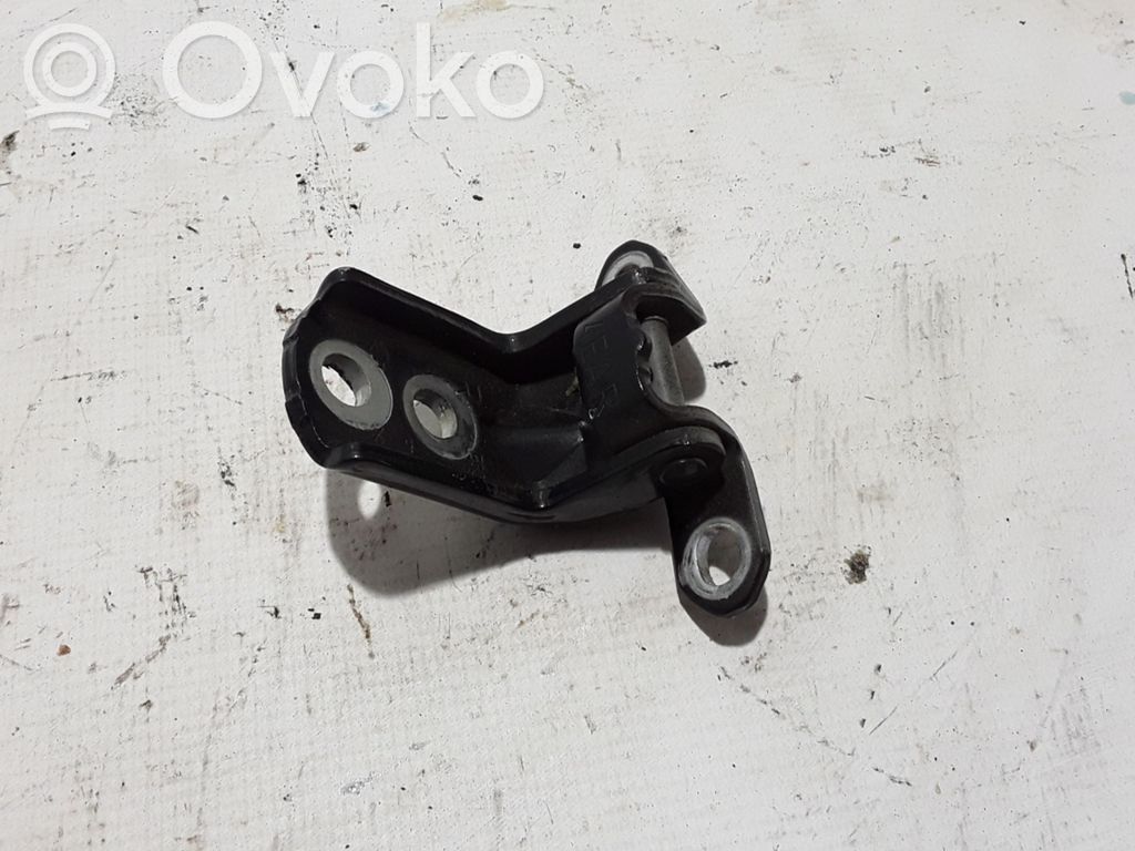 Nissan Qashqai Zawias dolny drzwi tylnych 