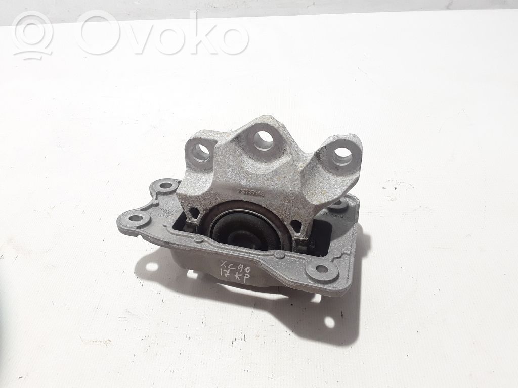Volvo XC90 Gearbox mount 