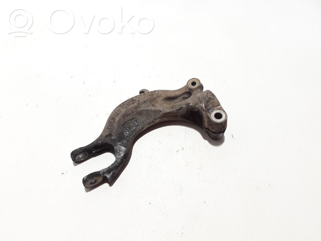 Audi A6 S6 C8 4K Mocowanie / Wspornik dolny amortyzatora osi przedniej 