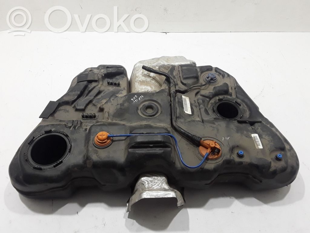 Volvo S60 Polttoainesäiliö 
