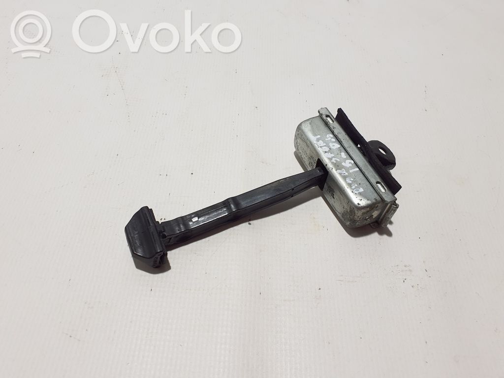 Land Rover Discovery Sport Takaoven pidätin