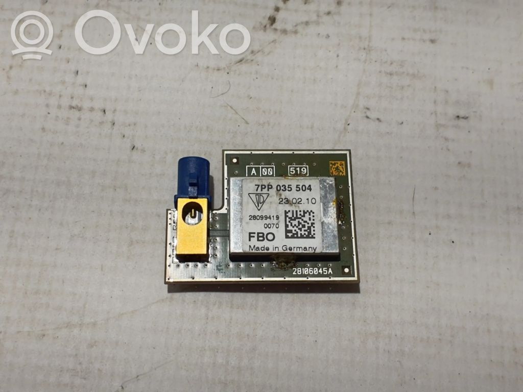 GPS-pystyantenni   7PP035504