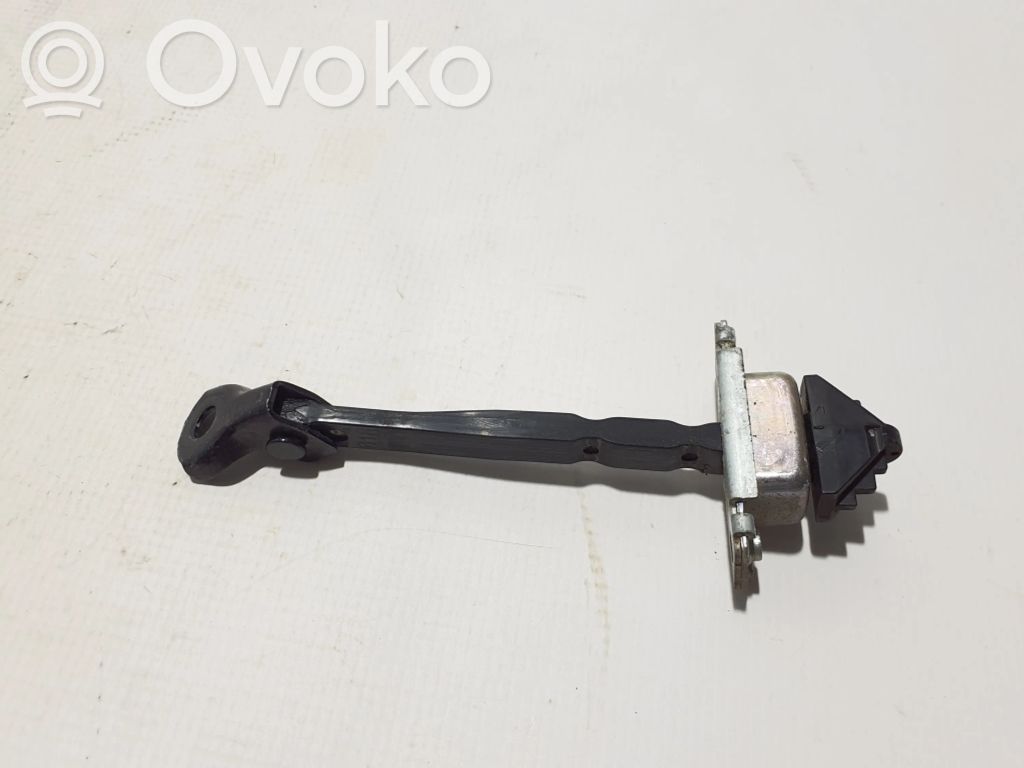 Mazda CX-3 Etuoven pidätin 