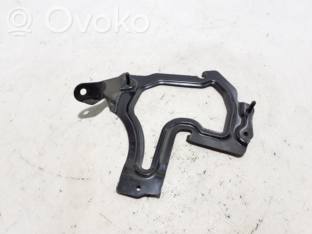 Volvo XC40 Inne części komory silnika 