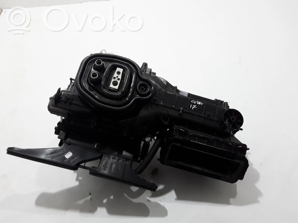Skoda Octavia Mk3 (5E) Salono oro mazgo komplektas 