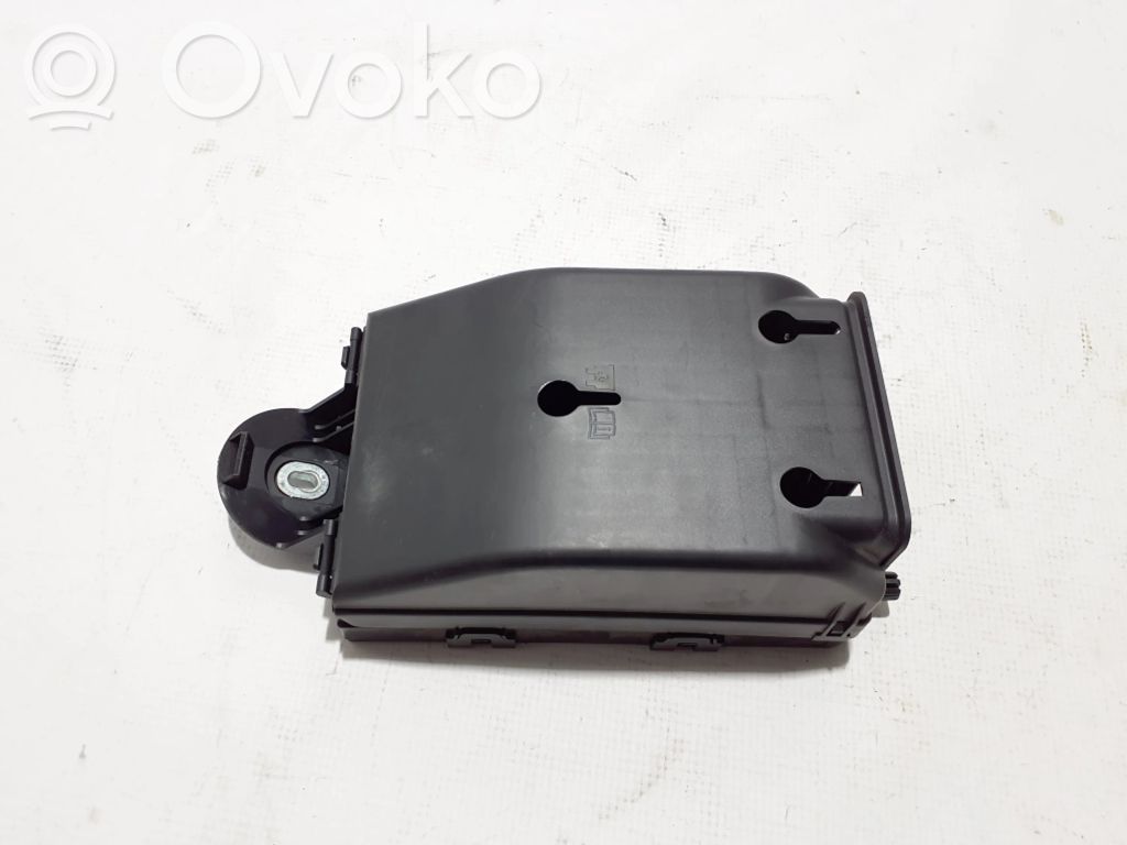 Volvo S60 Fuse module 