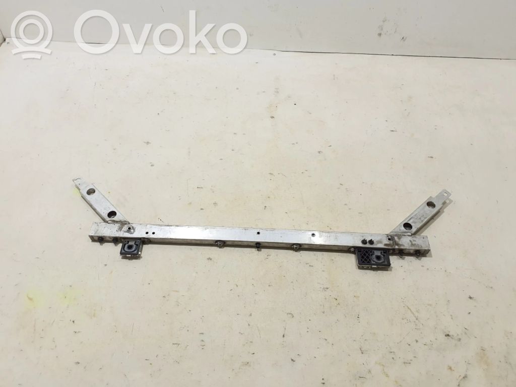 Volvo XC90 Headlight/headlamp mounting bracket 