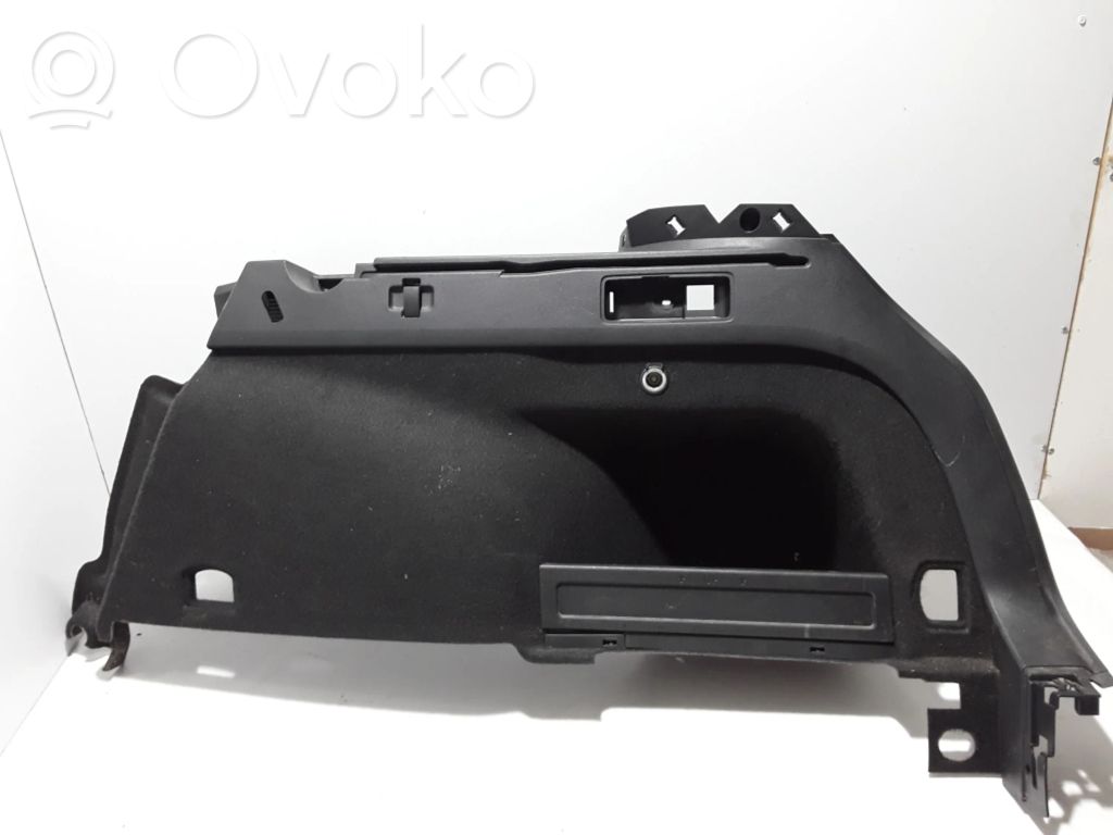 Volkswagen PASSAT B8 Boczek / Tapicerka / bagażnika 