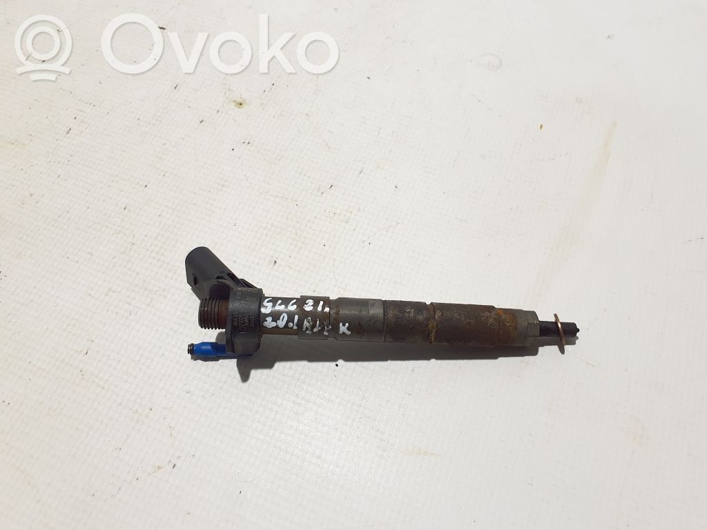 Inyector de combustible   A6540700187