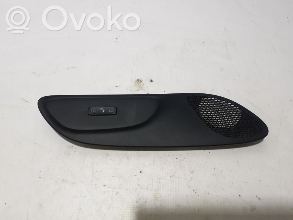 Chrysler Pacifica Other trunk/boot trim element 