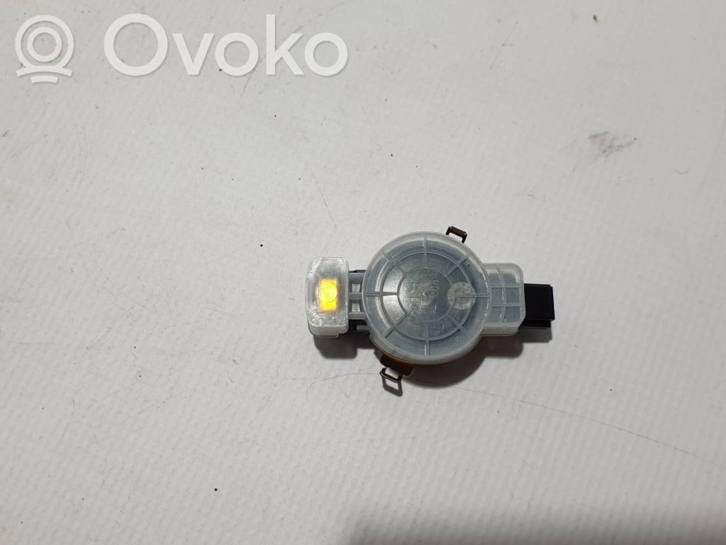 BMW 5 G30 G31 G38 Sensor de lluvia 