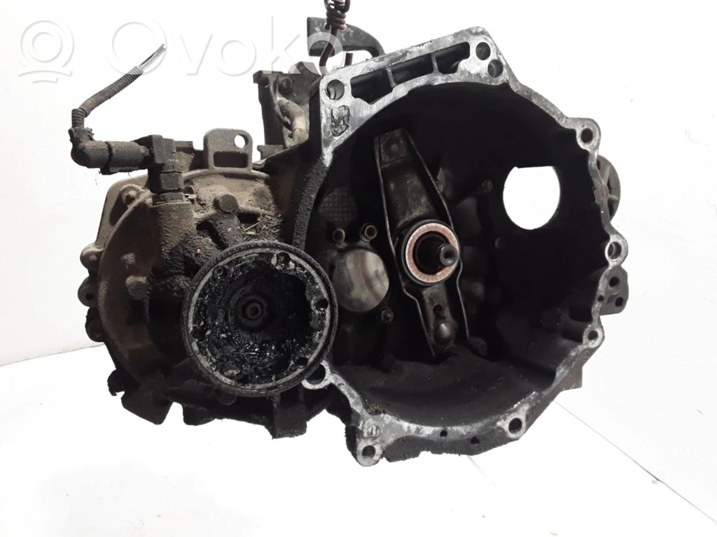 Volkswagen Golf IV Механическая коробка передач, 5 передач 
