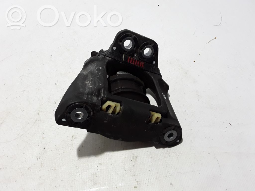Engine mount bracket   31686885