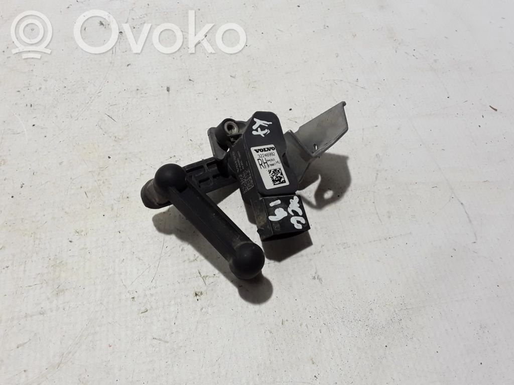 Volvo XC60 Senzor înălțime suspensie față pneumatică 