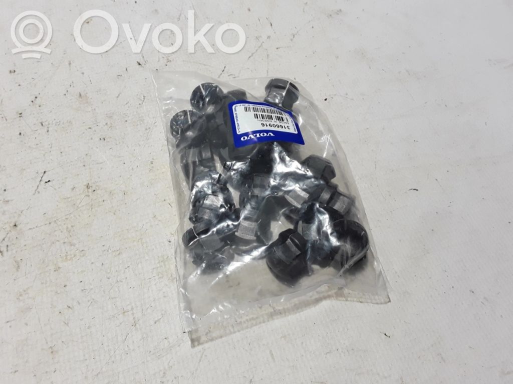 Volvo XC60 Tuercas/tornillos 
