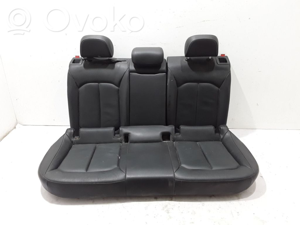 Interior set