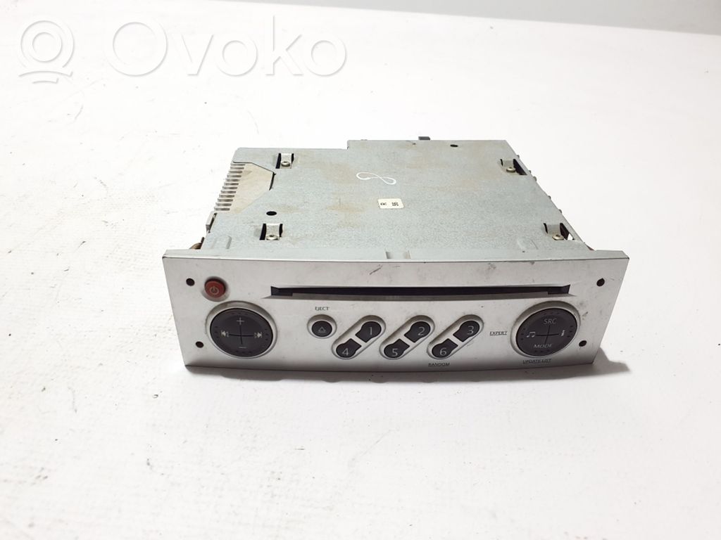 Renault Modus Radio/CD/DVD/GPS head unit 