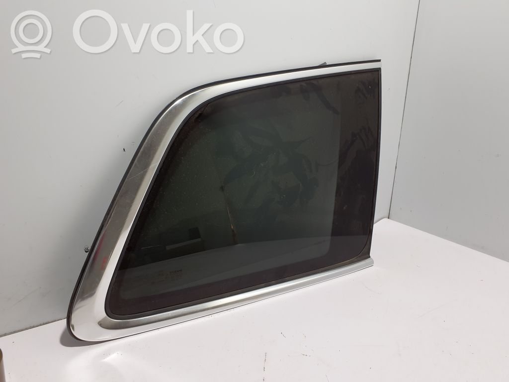 Volvo XC90 Vidrio lateral trasero 
