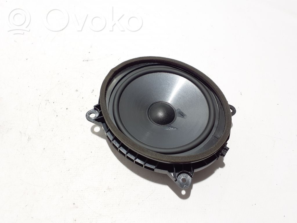 Lexus NX Altavoz de la puerta delantera 