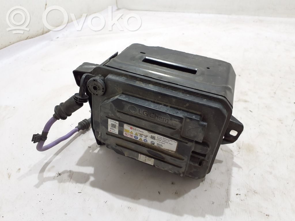 BMW 4 G22 G23 G24 G26 Akumuliatorius 