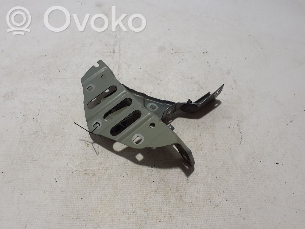 Renault Megane E-Tech Fender mounting bracket 