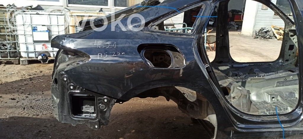 Panel lateral trasero   8B5809838