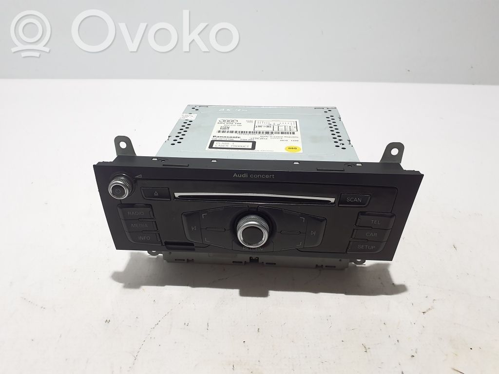 Panel / Radioodtwarzacz CD/DVD/GPS   8R32035186