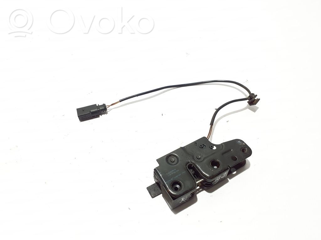 Audi A5 8T 8F Maniglia di rilascio del vano motore (cofano)