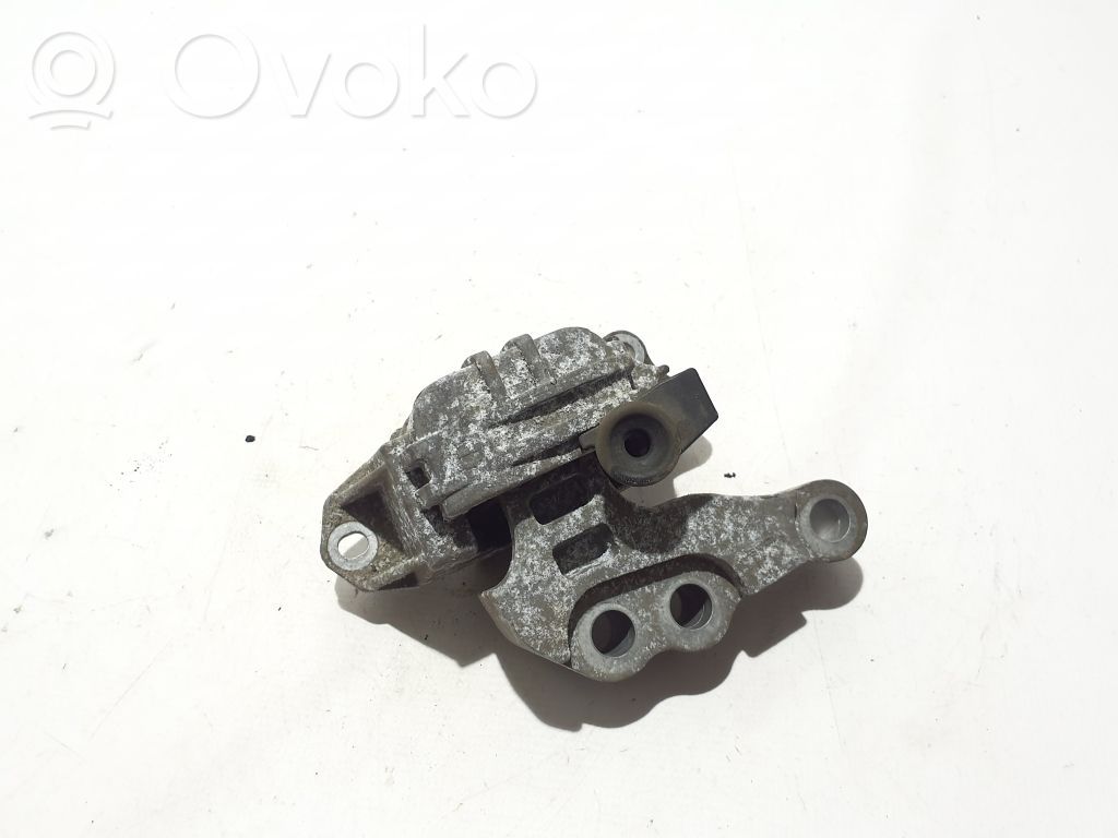 Fiat Tipo Engine mount bracket 