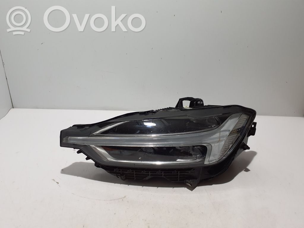 Volvo XC60 Phare frontale 