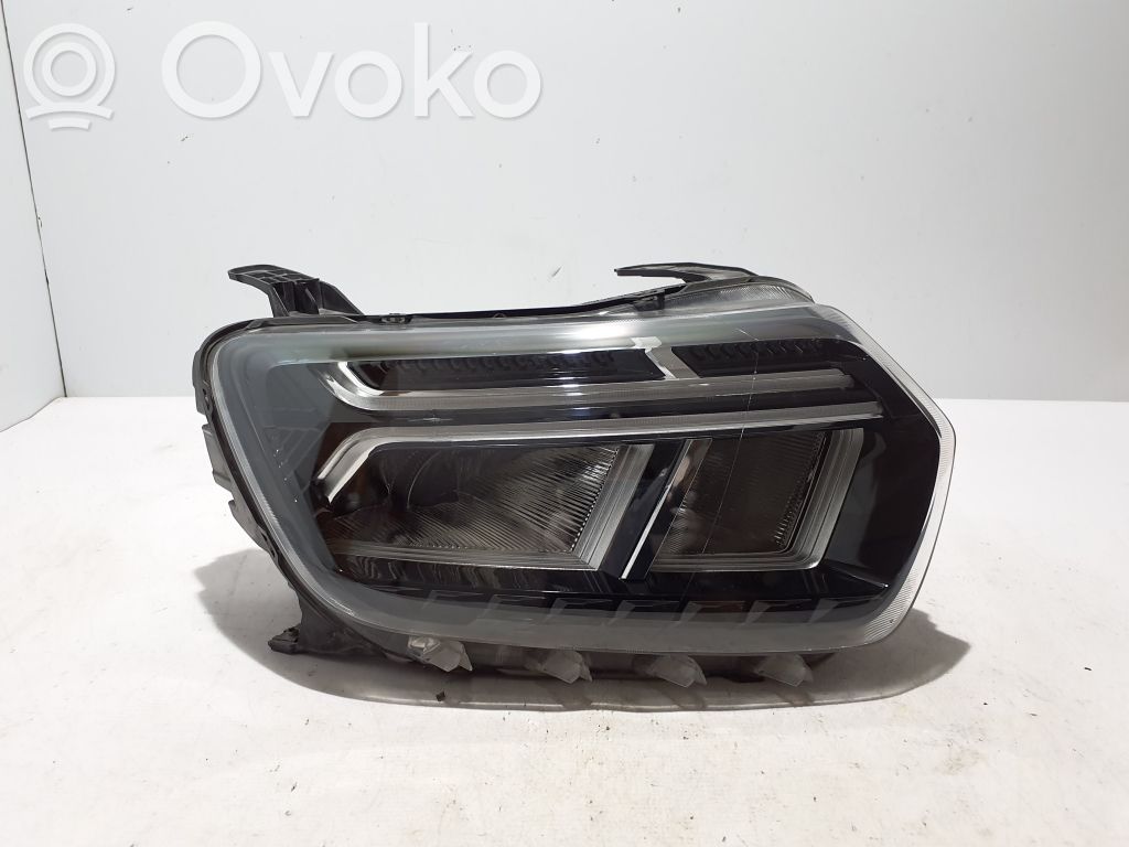 Dacia Duster II Lampa przednia 