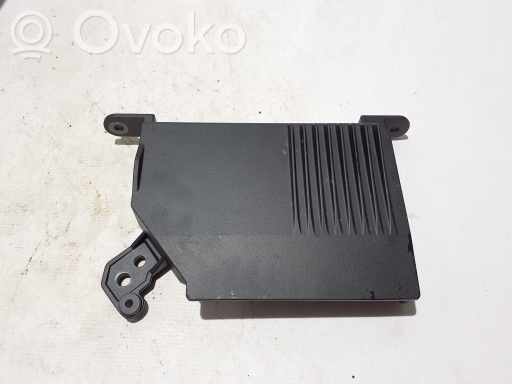 Volvo C40 Vahvistin 