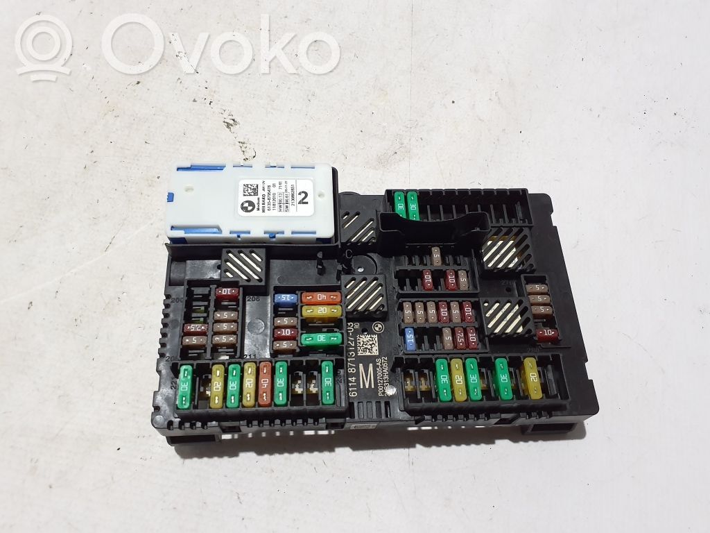 BMW 5 G30 G31 G38 Ramka / Moduł bezpieczników 