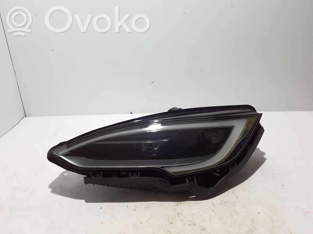 Lampa przednia   156371300D,1563713