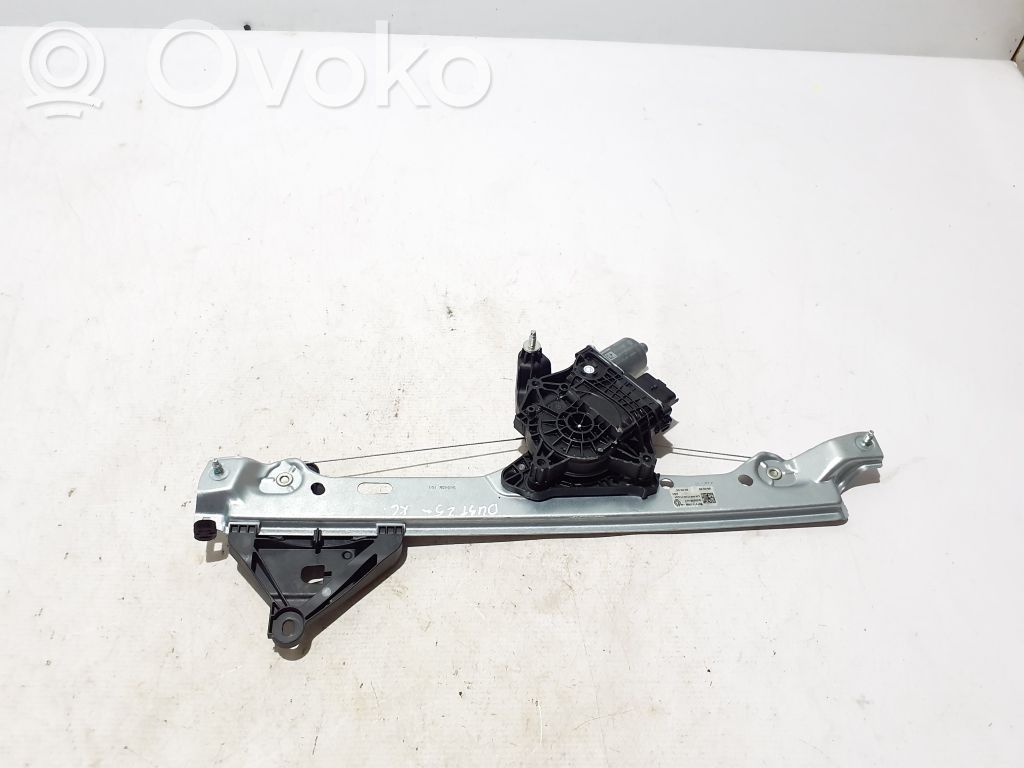 Dacia Duster Mechanizm podnoszenia szyby tylnej bez silnika 